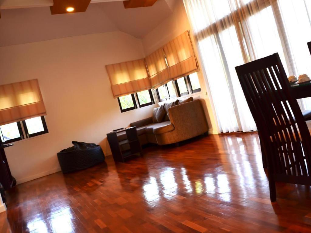 Hotel Baan Suan Nuan Ta Samut Songkhram Exterior foto