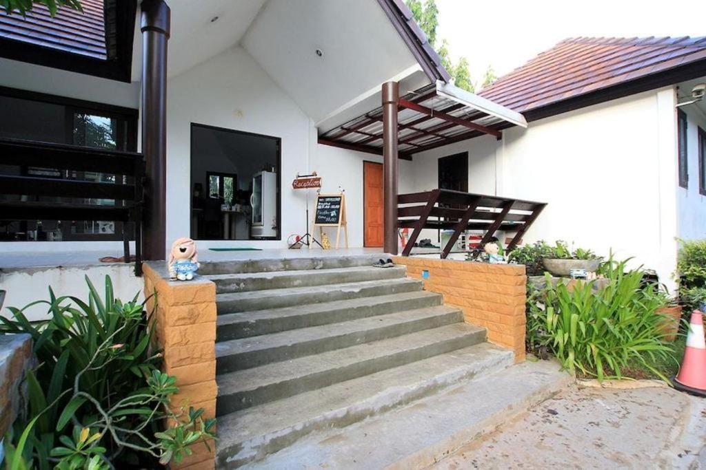Hotel Baan Suan Nuan Ta Samut Songkhram Exterior foto